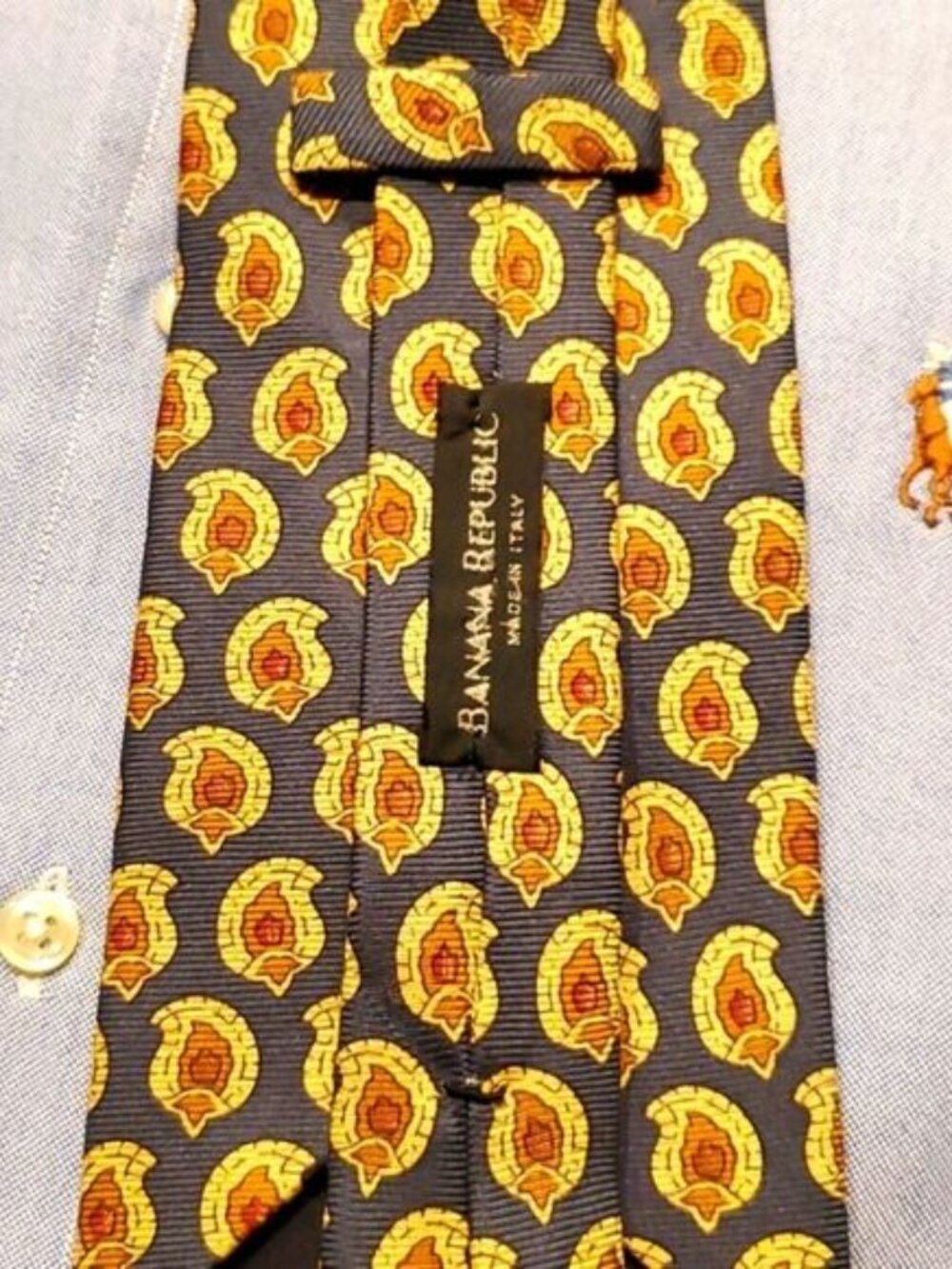 VTG Banana Republic Necktie Made in Italy Yellow Charcoal Crest Pattern Tie